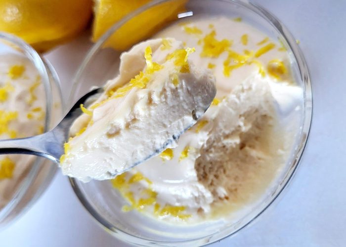 Easy creamy lemon mousse