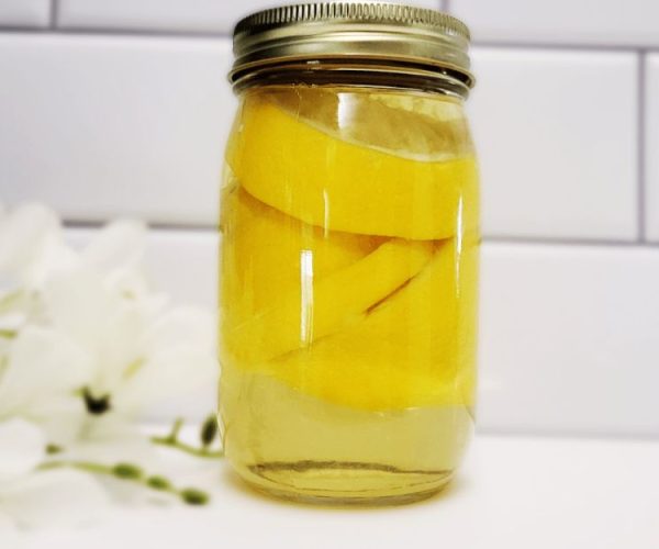 Natural lemon vinegar cleaner